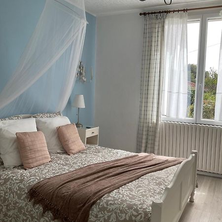 La Brionniere Bed & Breakfast Saint-Pierre-du-Chemin Екстериор снимка